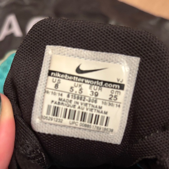 Nike Black and Teal Track Spikes with Pink Accents - Picture 2 of 4